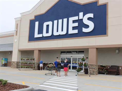 lowes the villages